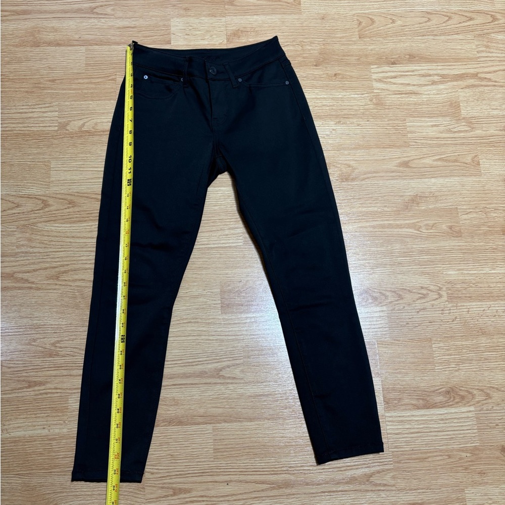 Bootlegger Stay Black Skinny Jeans.